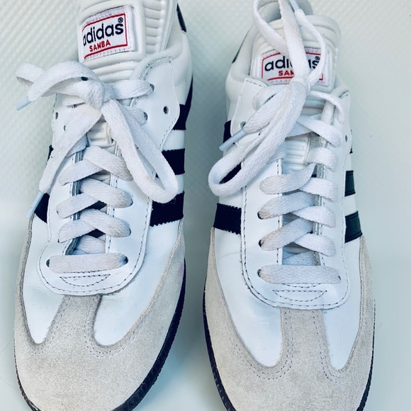 Shoes - Picture 7 of 8